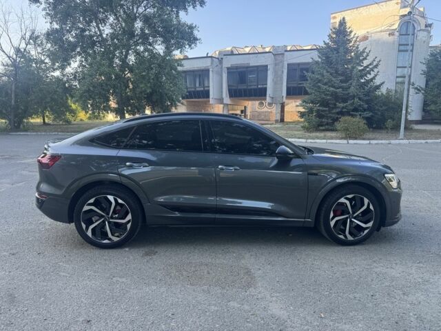 Серый Ауди Другая, объемом двигателя 0 л и пробегом 37 тыс. км за 65555 $, фото 1 на Automoto.ua