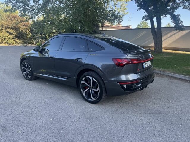 Серый Ауди Другая, объемом двигателя 0 л и пробегом 37 тыс. км за 65555 $, фото 2 на Automoto.ua