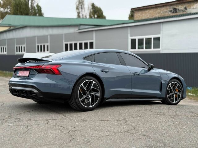 Сірий Ауді Інша, об'ємом двигуна 0 л та пробігом 7 тис. км за 78000 $, фото 7 на Automoto.ua