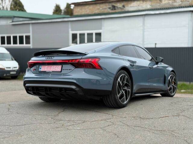 Сірий Ауді Інша, об'ємом двигуна 0 л та пробігом 7 тис. км за 78000 $, фото 1 на Automoto.ua