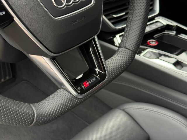 Сірий Ауді Інша, об'ємом двигуна 0 л та пробігом 7 тис. км за 78000 $, фото 10 на Automoto.ua