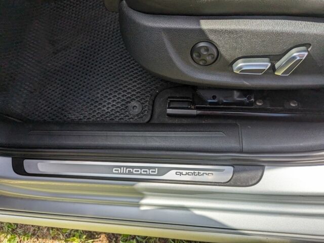 Сірий Ауді Інша, об'ємом двигуна 2 л та пробігом 185 тис. км за 12800 $, фото 5 на Automoto.ua