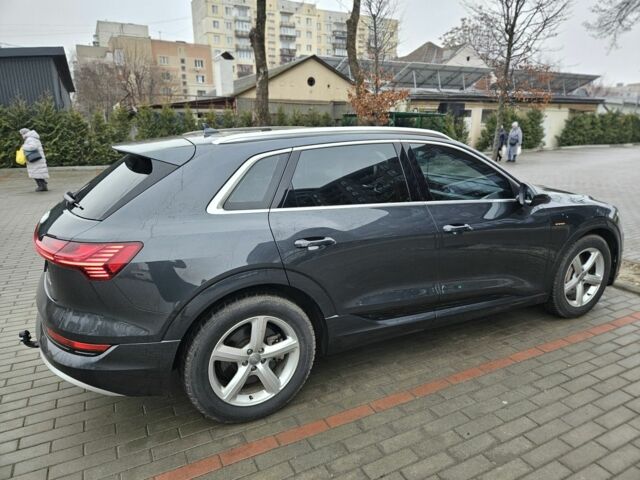 Сірий Ауді Інша, об'ємом двигуна 0 л та пробігом 115 тис. км за 27300 $, фото 2 на Automoto.ua