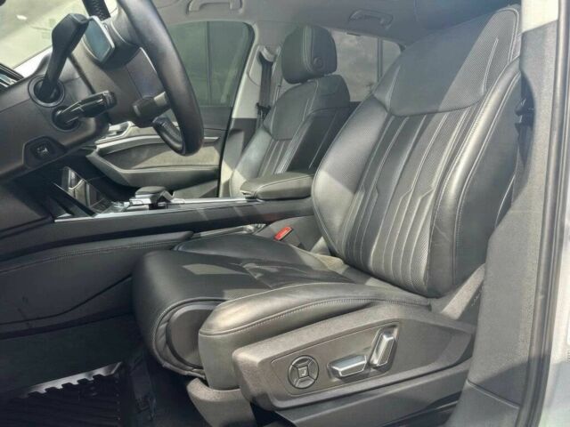 Серый Ауди Другая, объемом двигателя 0 л и пробегом 40 тыс. км за 12500 $, фото 10 на Automoto.ua