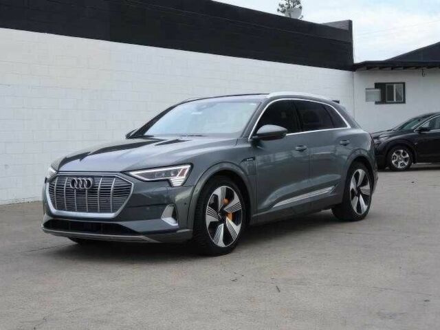 Серый Ауди Другая, объемом двигателя 0 л и пробегом 89 тыс. км за 13600 $, фото 2 на Automoto.ua