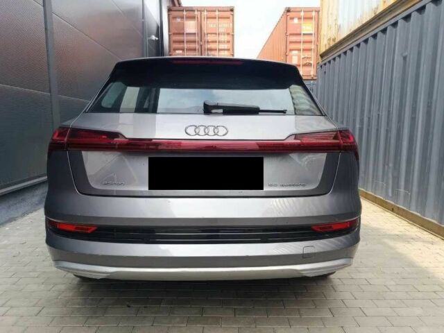 Серый Ауди Другая, объемом двигателя 0 л и пробегом 54 тыс. км за 25000 $, фото 4 на Automoto.ua