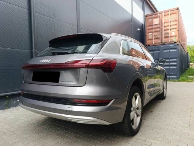 Серый Ауди Другая, объемом двигателя 0 л и пробегом 54 тыс. км за 25000 $, фото 5 на Automoto.ua