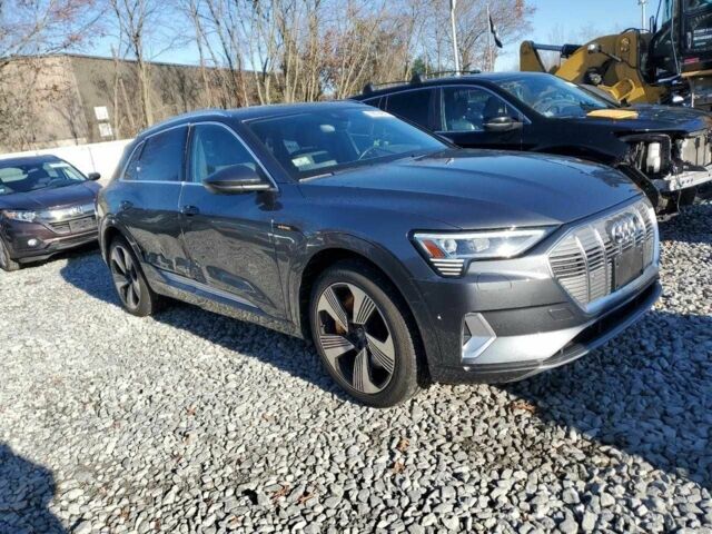 Серый Ауди Другая, объемом двигателя 0 л и пробегом 43 тыс. км за 9500 $, фото 3 на Automoto.ua