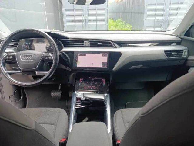 Серый Ауди Другая, объемом двигателя 0 л и пробегом 54 тыс. км за 25000 $, фото 7 на Automoto.ua