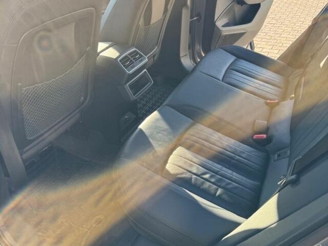 Сірий Ауді Інша, об'ємом двигуна 0 л та пробігом 221 тис. км за 19900 $, фото 4 на Automoto.ua