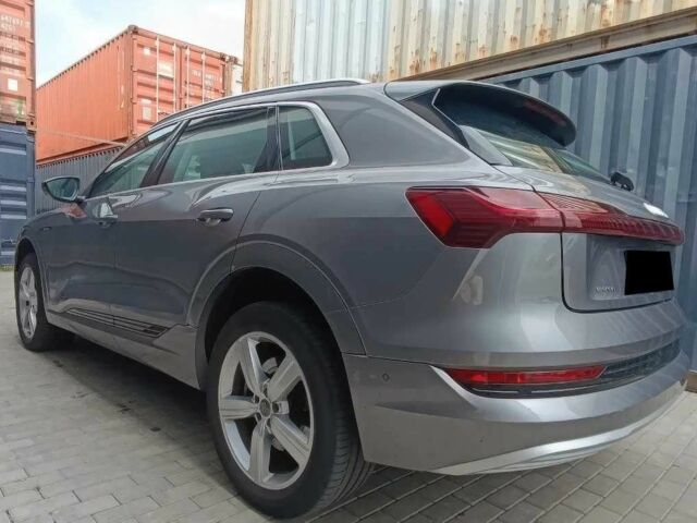 Серый Ауди Другая, объемом двигателя 0 л и пробегом 54 тыс. км за 25000 $, фото 3 на Automoto.ua