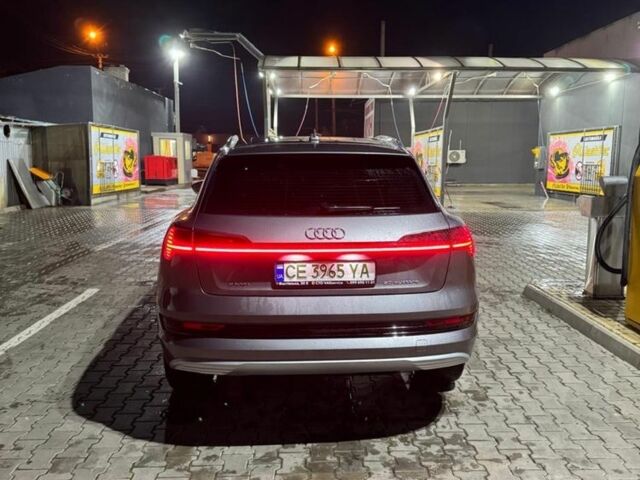 Сірий Ауді Інша, об'ємом двигуна 0 л та пробігом 221 тис. км за 19900 $, фото 1 на Automoto.ua