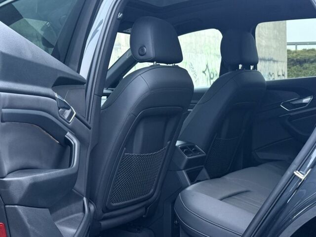 Серый Ауди Другая, объемом двигателя 0 л и пробегом 81 тыс. км за 34800 $, фото 16 на Automoto.ua