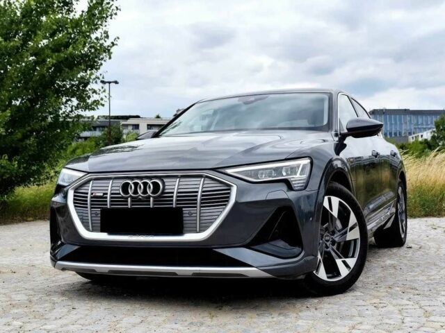 Сірий Ауді Інша, об'ємом двигуна 0 л та пробігом 56 тис. км за 26000 $, фото 2 на Automoto.ua