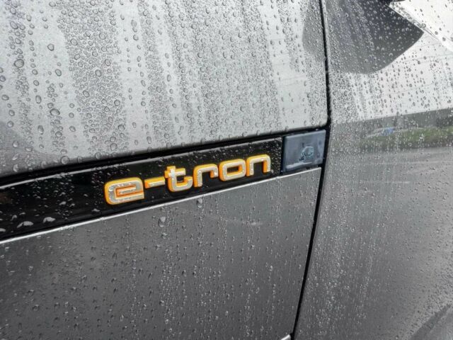 Серый Ауди Другая, объемом двигателя 0 л и пробегом 16 тыс. км за 21200 $, фото 17 на Automoto.ua