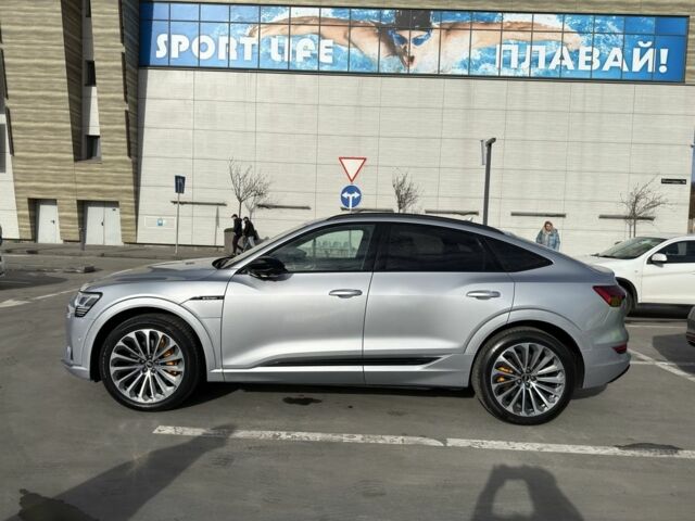 Серый Ауди Другая, объемом двигателя 0 л и пробегом 32 тыс. км за 41990 $, фото 2 на Automoto.ua