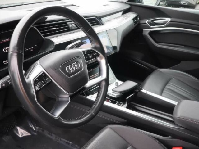 Серый Ауди Другая, объемом двигателя 0 л и пробегом 24 тыс. км за 38000 $, фото 9 на Automoto.ua