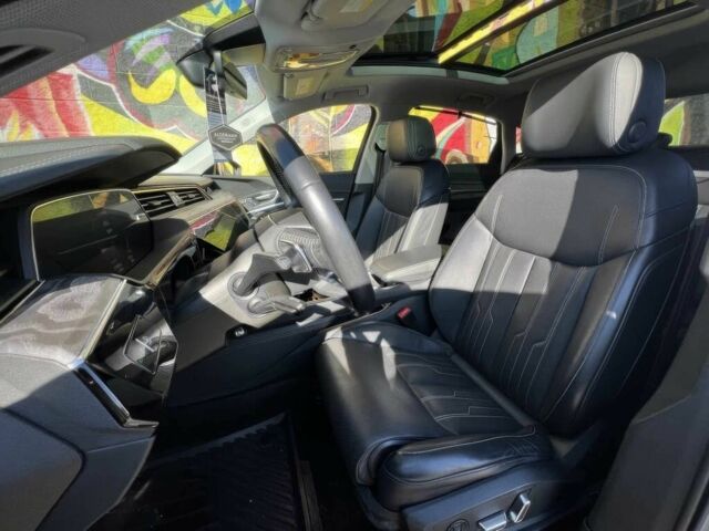 Серый Ауди Другая, объемом двигателя 0 л и пробегом 13 тыс. км за 23100 $, фото 8 на Automoto.ua