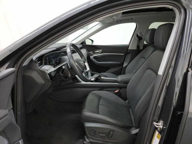 Серый Ауди Другая, объемом двигателя 0 л и пробегом 22 тыс. км за 30000 $, фото 6 на Automoto.ua