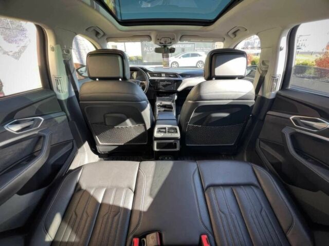 Серый Ауди Другая, объемом двигателя 0 л и пробегом 13 тыс. км за 23100 $, фото 14 на Automoto.ua