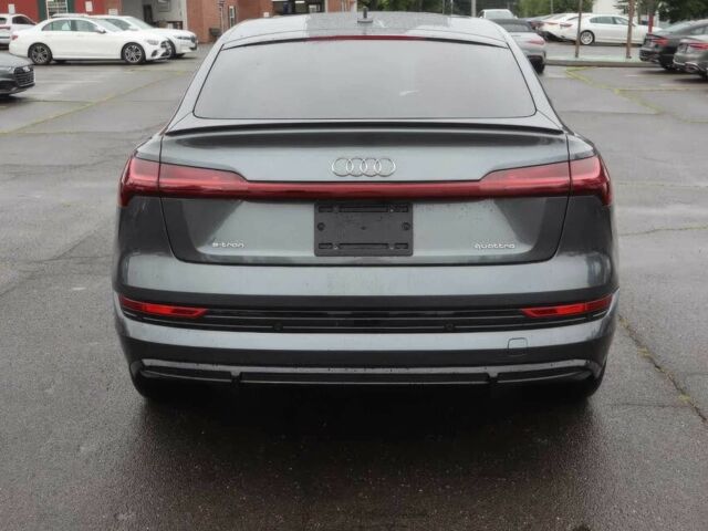 Серый Ауди Другая, объемом двигателя 0 л и пробегом 24 тыс. км за 38000 $, фото 6 на Automoto.ua