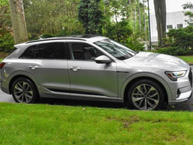 Сірий Ауді Інша, об'ємом двигуна 0 л та пробігом 21 тис. км за 27100 $, фото 7 на Automoto.ua