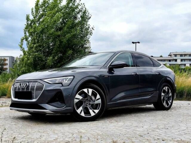 Сірий Ауді Інша, об'ємом двигуна 0 л та пробігом 56 тис. км за 26000 $, фото 3 на Automoto.ua