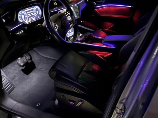 Серый Ауди Другая, объемом двигателя 0 л и пробегом 32 тыс. км за 41990 $, фото 12 на Automoto.ua