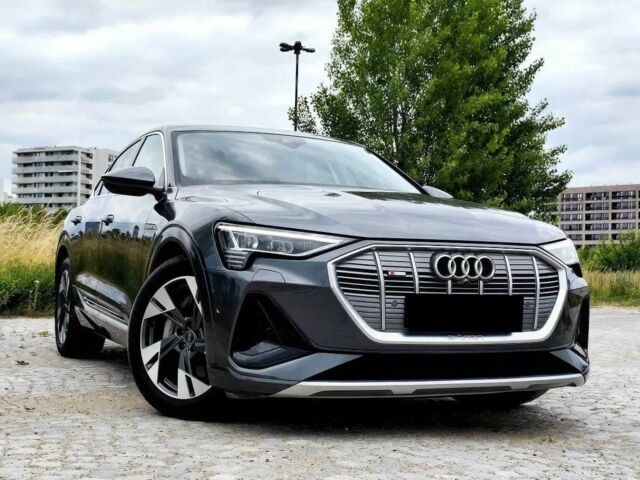 Сірий Ауді Інша, об'ємом двигуна 0 л та пробігом 56 тис. км за 26000 $, фото 1 на Automoto.ua