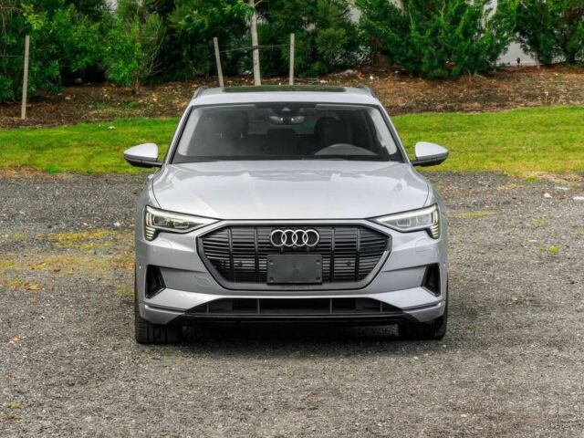 Серый Ауди Другая, объемом двигателя 0 л и пробегом 28 тыс. км за 20000 $, фото 1 на Automoto.ua