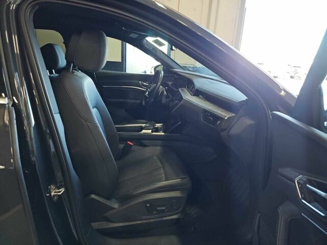 Серый Ауди Другая, объемом двигателя 0 л и пробегом 86 тыс. км за 25000 $, фото 5 на Automoto.ua