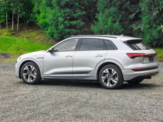 Серый Ауди Другая, объемом двигателя 0 л и пробегом 28 тыс. км за 20000 $, фото 4 на Automoto.ua