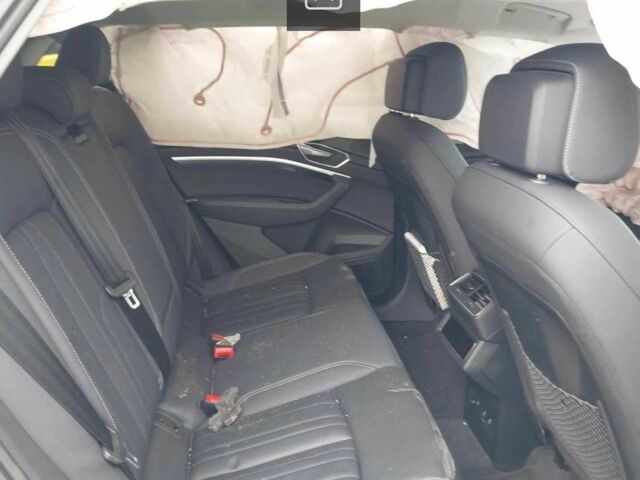 Серый Ауди Другая, объемом двигателя 0 л и пробегом 91 тыс. км за 24000 $, фото 6 на Automoto.ua