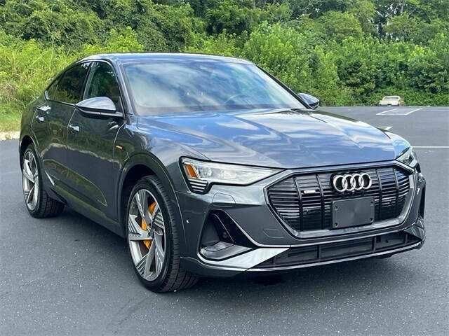 Сірий Ауді Інша, об'ємом двигуна 0 л та пробігом 34 тис. км за 25300 $, фото 3 на Automoto.ua