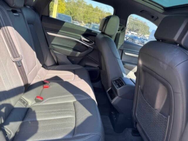 Серый Ауди Другая, объемом двигателя 0 л и пробегом 26 тыс. км за 18000 $, фото 12 на Automoto.ua