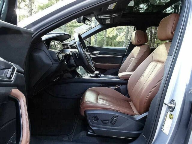 Серый Ауди Другая, объемом двигателя 0 л и пробегом 29 тыс. км за 23000 $, фото 10 на Automoto.ua