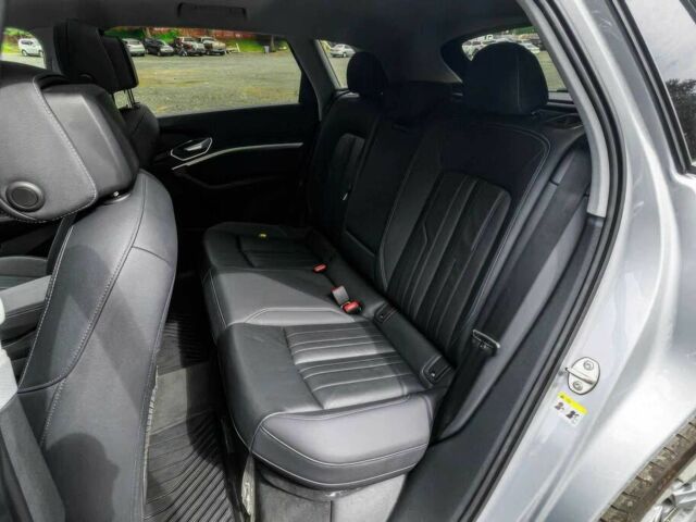 Серый Ауди Другая, объемом двигателя 0 л и пробегом 28 тыс. км за 20000 $, фото 13 на Automoto.ua