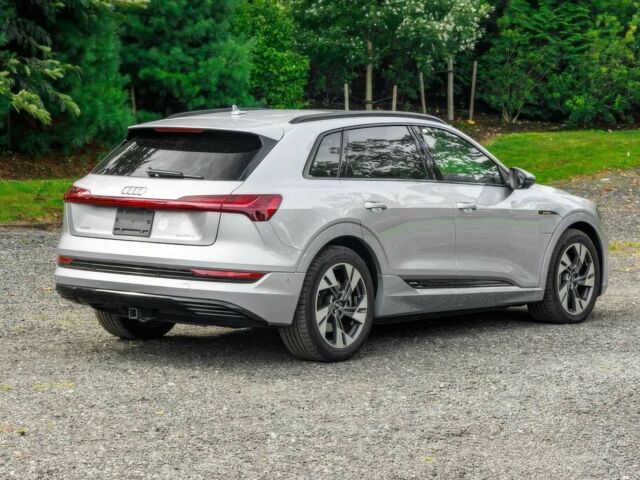 Серый Ауди Другая, объемом двигателя 0 л и пробегом 28 тыс. км за 20000 $, фото 7 на Automoto.ua