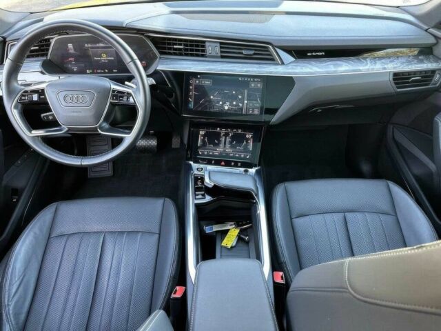 Сірий Ауді Інша, об'ємом двигуна 0 л та пробігом 18 тис. км за 20000 $, фото 7 на Automoto.ua