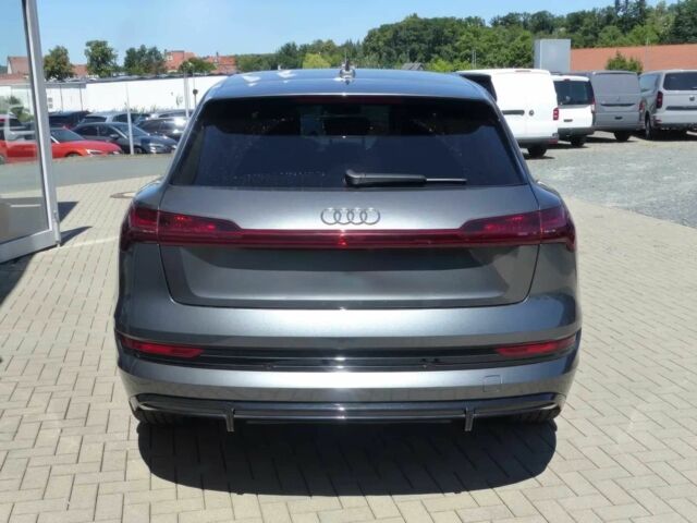 Серый Ауди Другая, объемом двигателя 0 л и пробегом 17 тыс. км за 31200 $, фото 2 на Automoto.ua