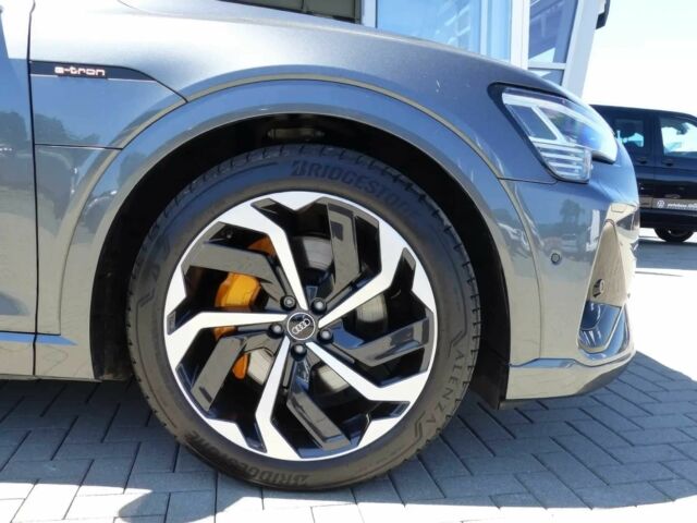 Серый Ауди Другая, объемом двигателя 0 л и пробегом 17 тыс. км за 31200 $, фото 5 на Automoto.ua