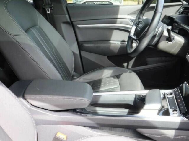 Серый Ауди Другая, объемом двигателя 0 л и пробегом 29 тыс. км за 26800 $, фото 9 на Automoto.ua