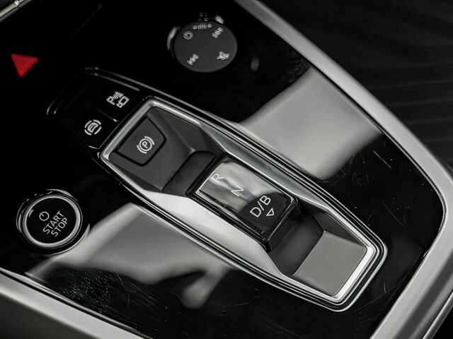 Сірий Ауді Інша, об'ємом двигуна 0 л та пробігом 25 тис. км за 17500 $, фото 11 на Automoto.ua