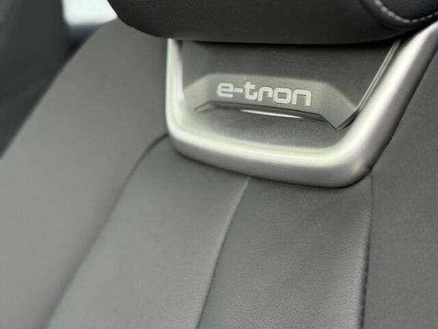 Серый Ауди Другая, объемом двигателя 1 л и пробегом 35 тыс. км за 25000 $, фото 17 на Automoto.ua