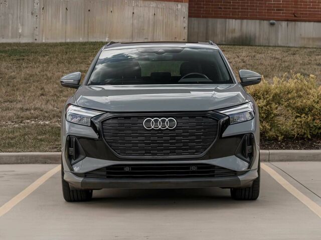 Сірий Ауді Інша, об'ємом двигуна 0 л та пробігом 25 тис. км за 17500 $, фото 1 на Automoto.ua