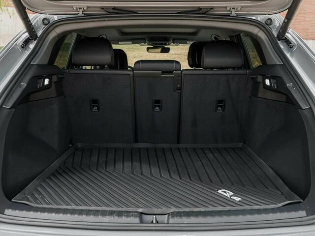 Сірий Ауді Інша, об'ємом двигуна 0 л та пробігом 25 тис. км за 17500 $, фото 14 на Automoto.ua