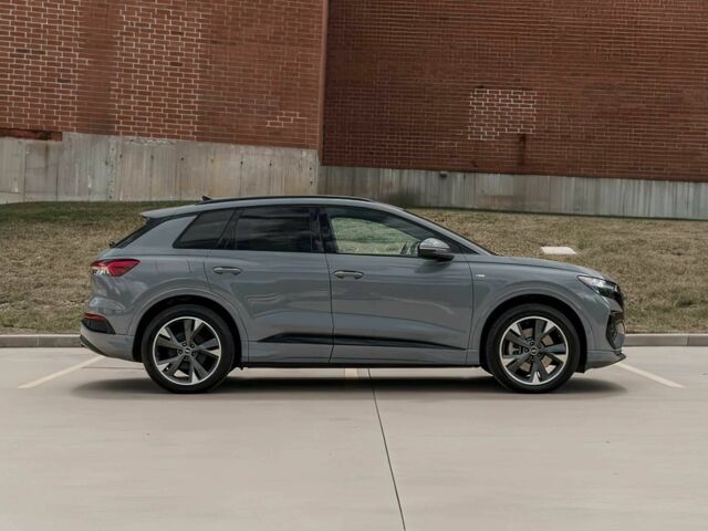 Сірий Ауді Інша, об'ємом двигуна 0 л та пробігом 25 тис. км за 17500 $, фото 7 на Automoto.ua