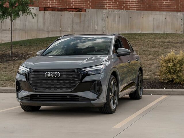 Сірий Ауді Інша, об'ємом двигуна 0 л та пробігом 25 тис. км за 17500 $, фото 2 на Automoto.ua