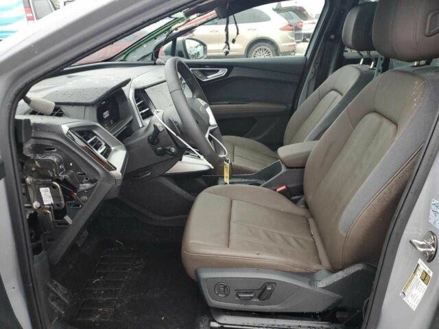 Сірий Ауді Інша, об'ємом двигуна 0 л та пробігом 1 тис. км за 18000 $, фото 6 на Automoto.ua