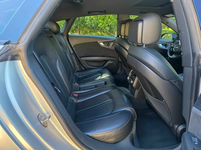 Серый Ауди Другая, объемом двигателя 4 л и пробегом 58 тыс. км за 49300 $, фото 13 на Automoto.ua